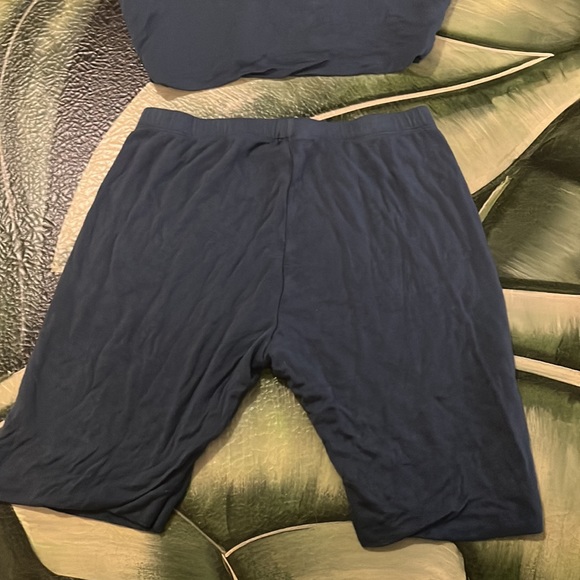 • Blue Biker Short and Bra Crop Top Set - Picture 4 of 8